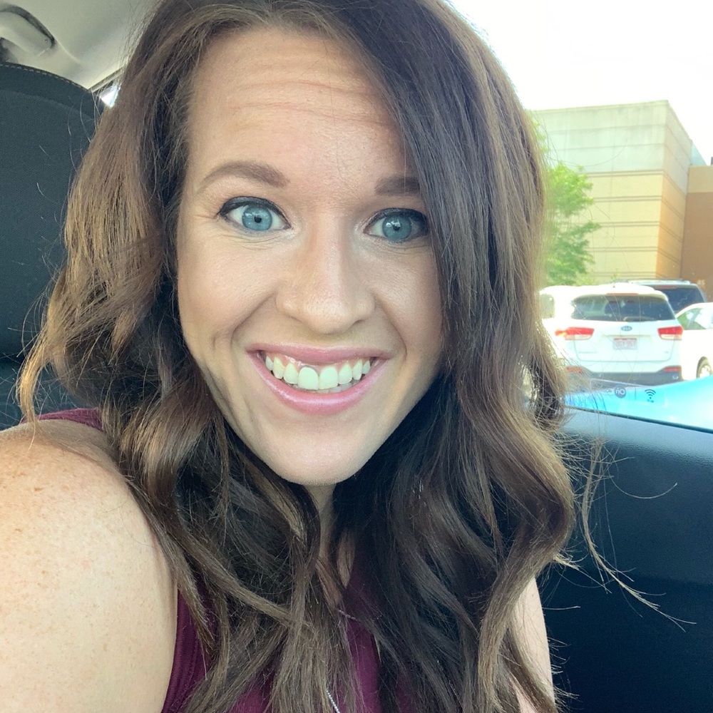 Meet your Posher, Rebecca